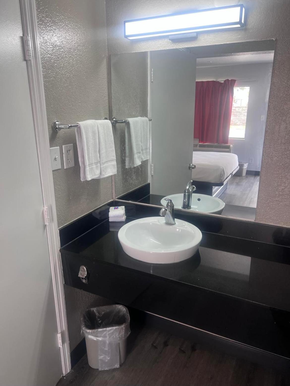 Hotel 6-orlando, Fl - Winter Park